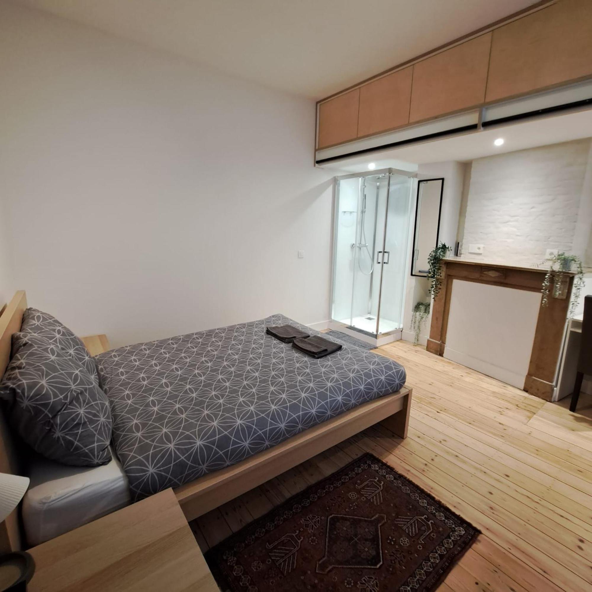 Comfortable Room With Terrace European Parliament Brussels Exterior photo